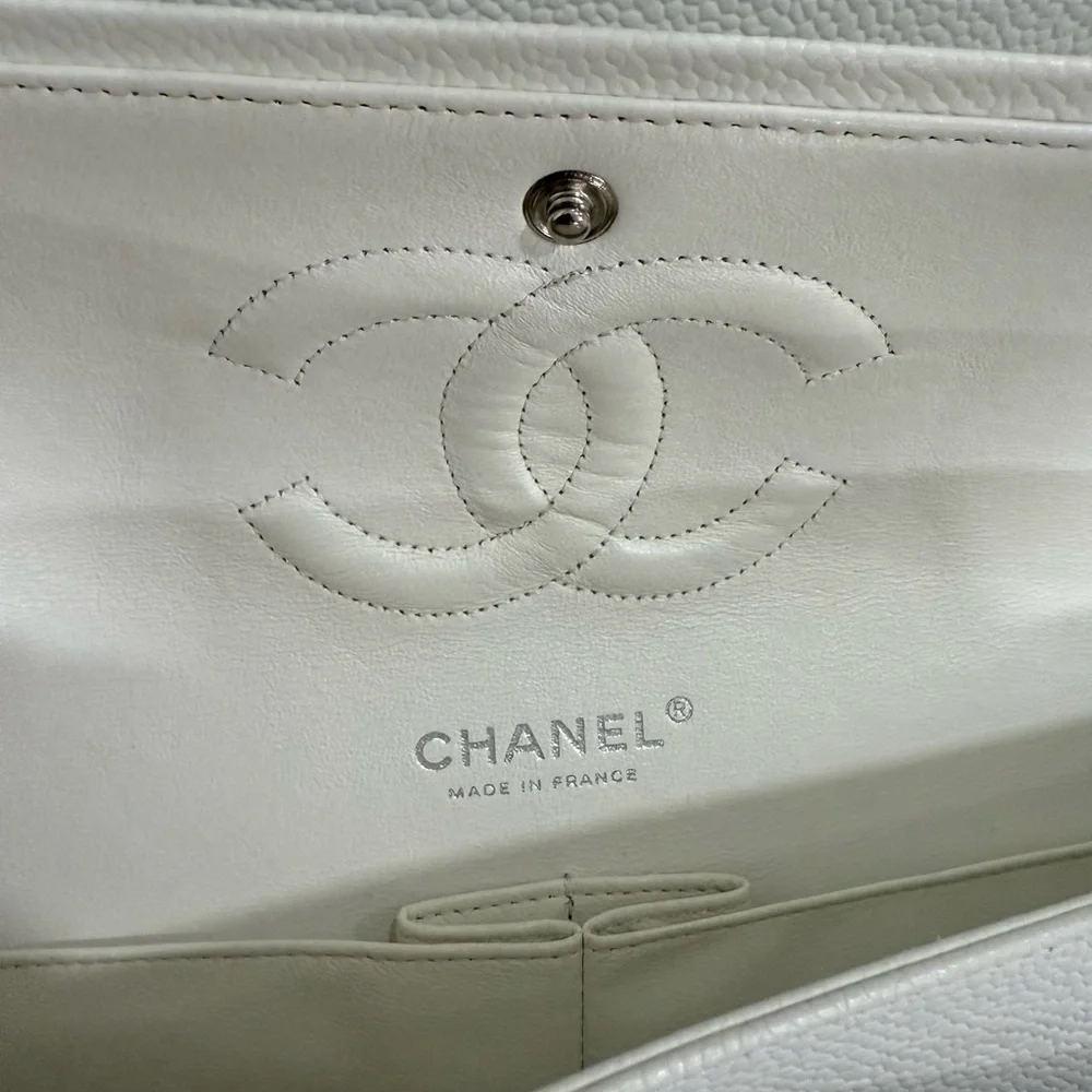 💯 Auth Chanel White Quilted Caviar Medium Classic Double Flap Bag Edge Stitching